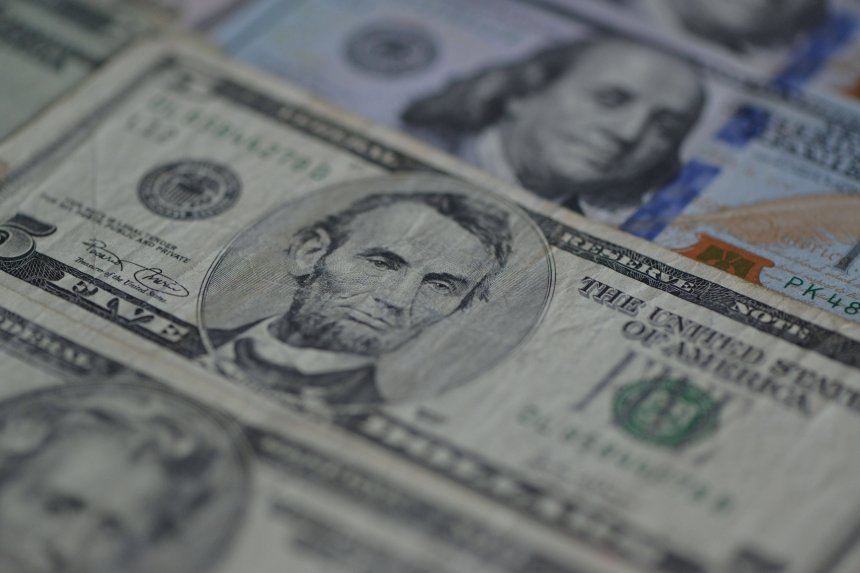 Банкноты, доллары США