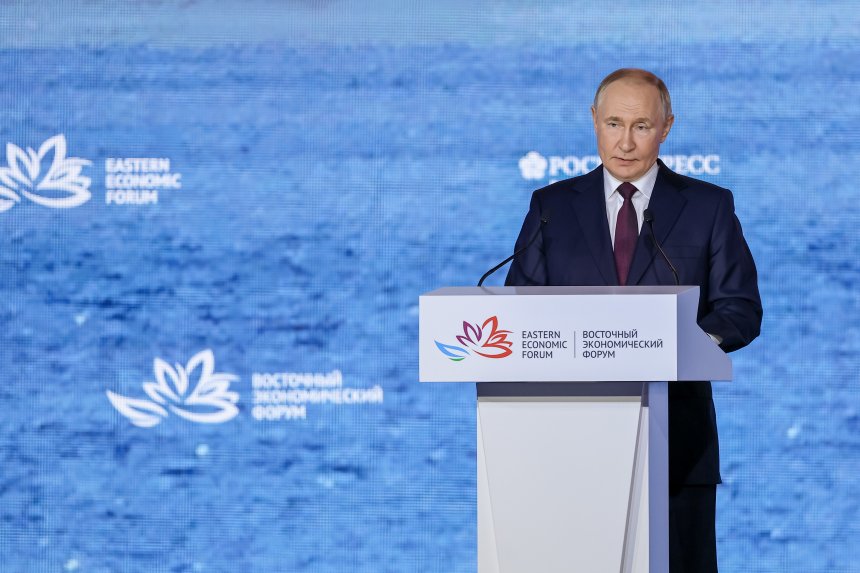 Владимир Путин, Пленарное заседание ВЭФ-25